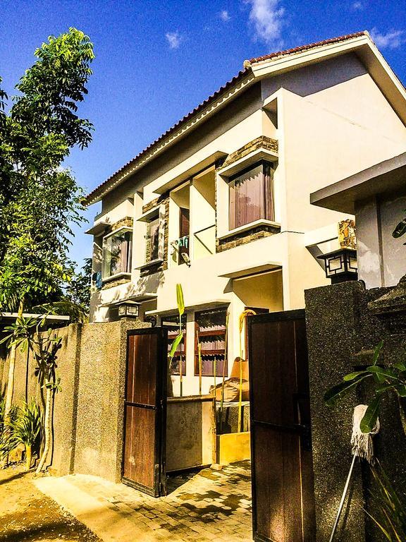 Lazy Inn Kuta  Exterior photo